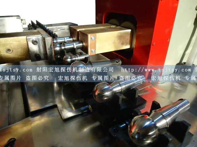 產(chǎn)品名稱：球頭銷專用熒光磁粉探傷機
產(chǎn)品型號：HCDG-2000
產(chǎn)品規(guī)格：熒光、二工位流水線